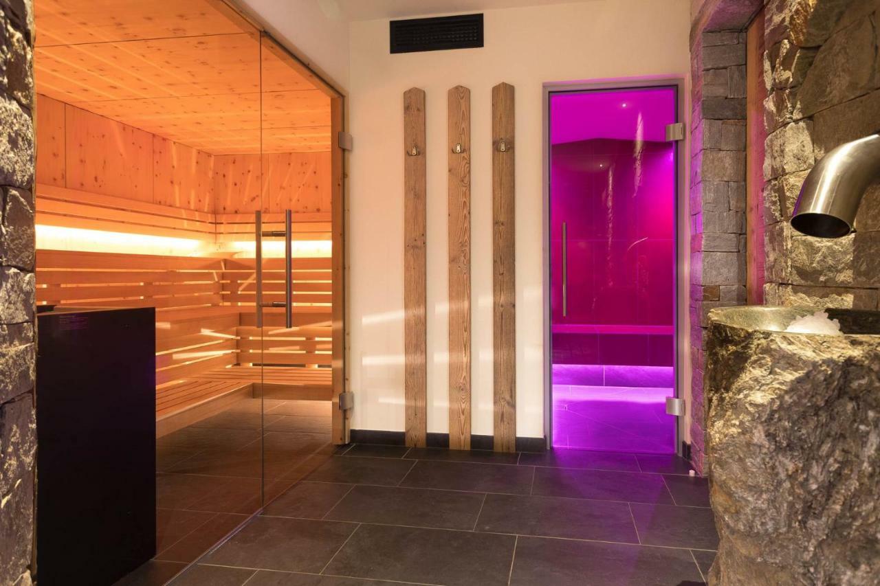 Hotel Olympia Sarentino エクステリア 写真